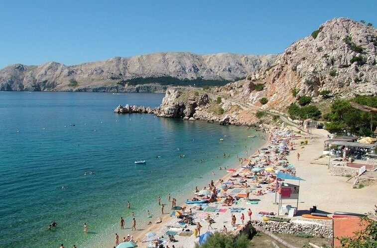 Videos from a nudist resort - One of the most striking examples of naturism