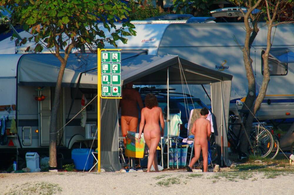 Ula FKK Camping photo gallery - Overcoming shame and awkwardness when taking off clothes