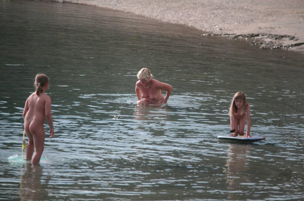 Naturism photo gallery # 14 - Nudism and naturism promote inner happiness and harmony