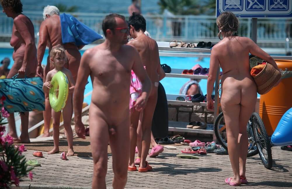 Daytime Nudists Chill Out photos - Naturists are open to the world and the environment