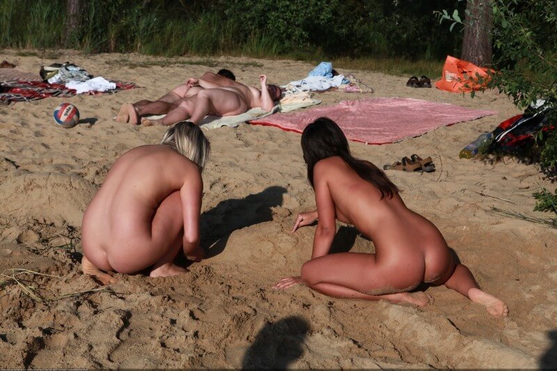 Creekside activity Big Photo gallery - Nudity as a natural aspect of human life