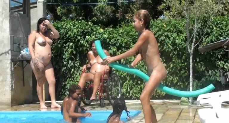 Oceanic Backyard Noon # 1 Full HD - Ordinary people as naturists