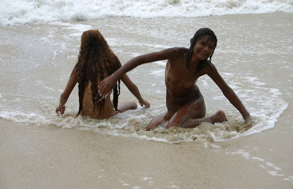 Brazilian Sand Playground pics - Joy and pleasure are part of the nudist experience