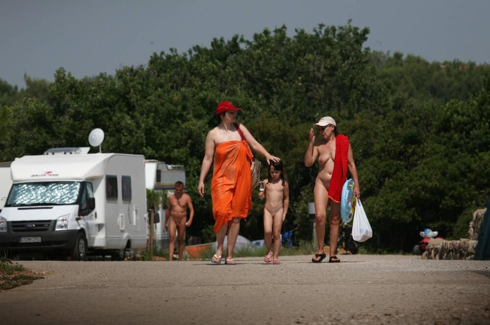 Bondi Beach Path Outskirt pics - Nudity in naturism is an expression of respect for oneself and the world around us