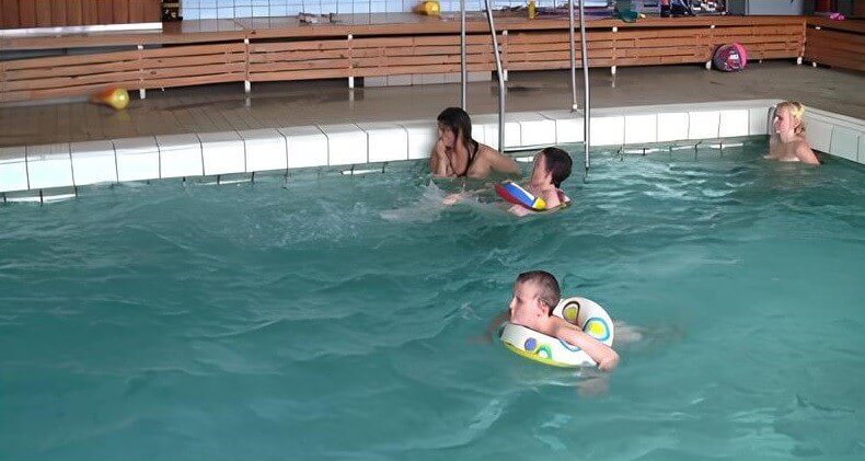 Swimming center club Full HD - Naturism teaches us to appreciate the present and to be honest with ourselves and others