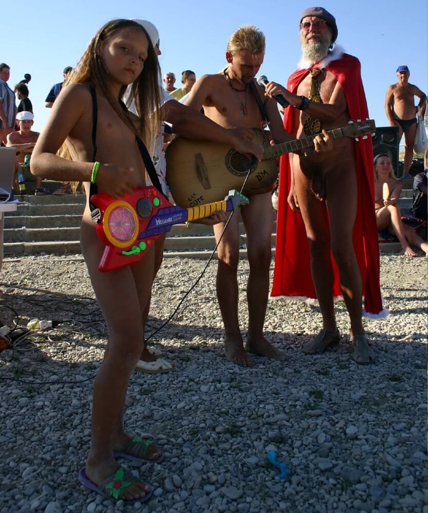Naturist Beach Contests photos - A person without clothes is closer to the wild