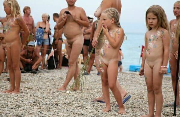 Nudism photo gallery # 1 - She went out completely naked