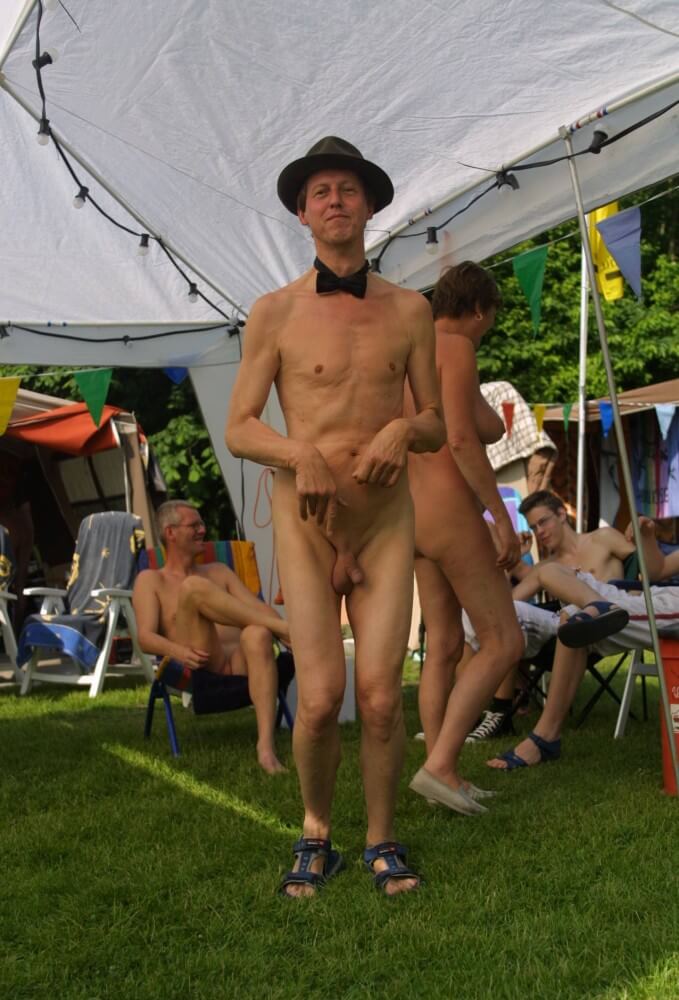 Holland Show and Relaxation - Watching us naked in nature