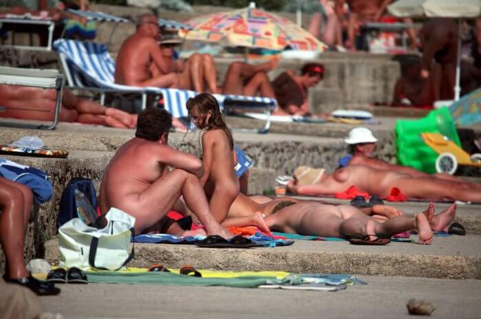 Passing Through Shores photo - In naturism, people are equal regardless of circumstances