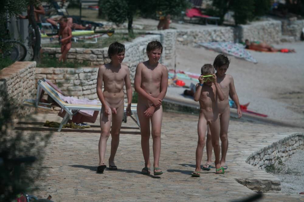 Shore walking nude - Naturism creates harmony with the environment