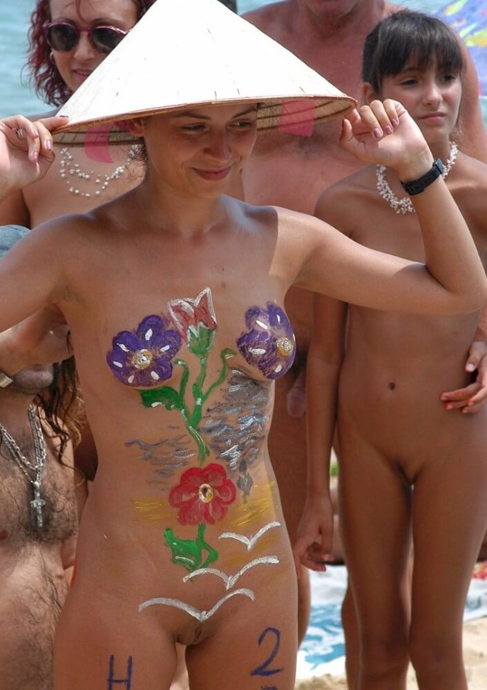 Nudist gathering on the beach video - Love for oneself and nature as the foundation of the naturist lifestyle