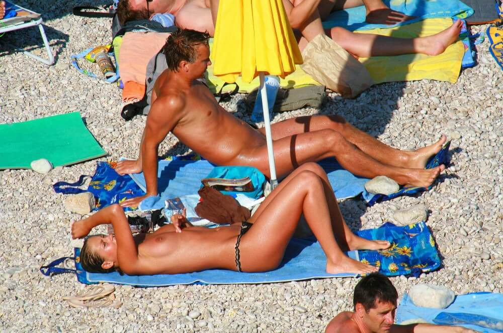 Ula FKK Bikini Couples Day pics - Nudism and naturism help us break free from imposed stereotypes