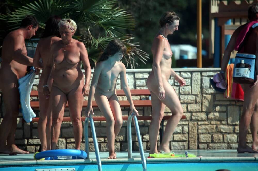 Naturist Pool Cleaning-Up pics - What the Concept of Naturist Recreation Entails