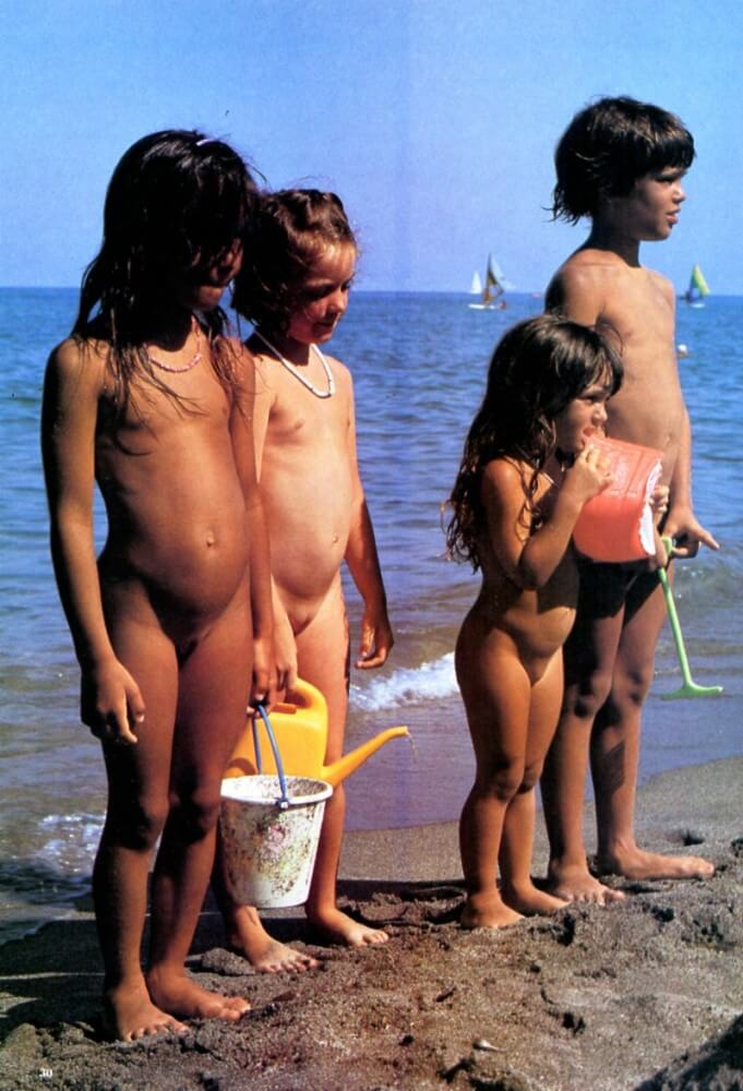 Jung und Frei Nr 6 - The cult of nudity has not been forgotten