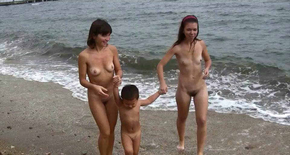 Land and Sea Naturism vol 1 - Ethical Principles of the Nudist Community