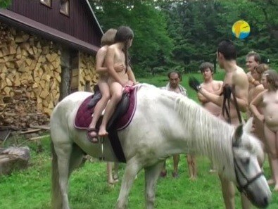 Naturist Freedom: In the Sun - Naturism and nudism as a philosophy of respect for oneself and the world around us
