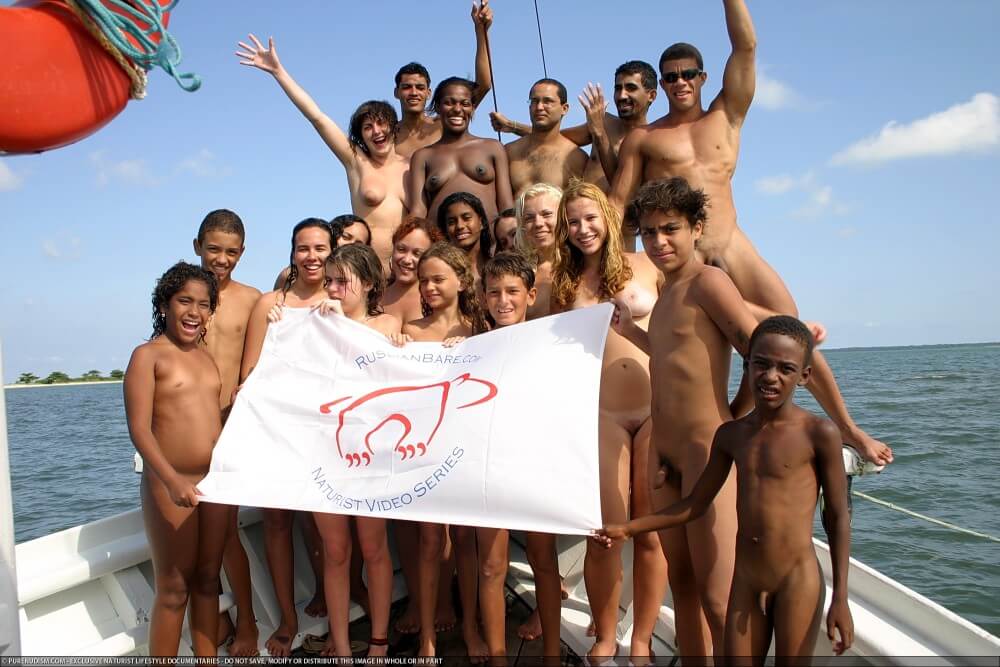 Naturism photo gallery # 59 - Freedom and naturalness are important to naturists